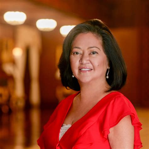 Liza Araneta Marcos .